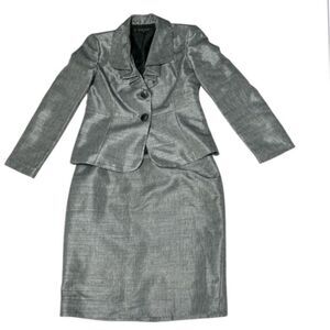 Kasper Silver Gray Metallic‎ 2Piece Skirt Suit Size 6P